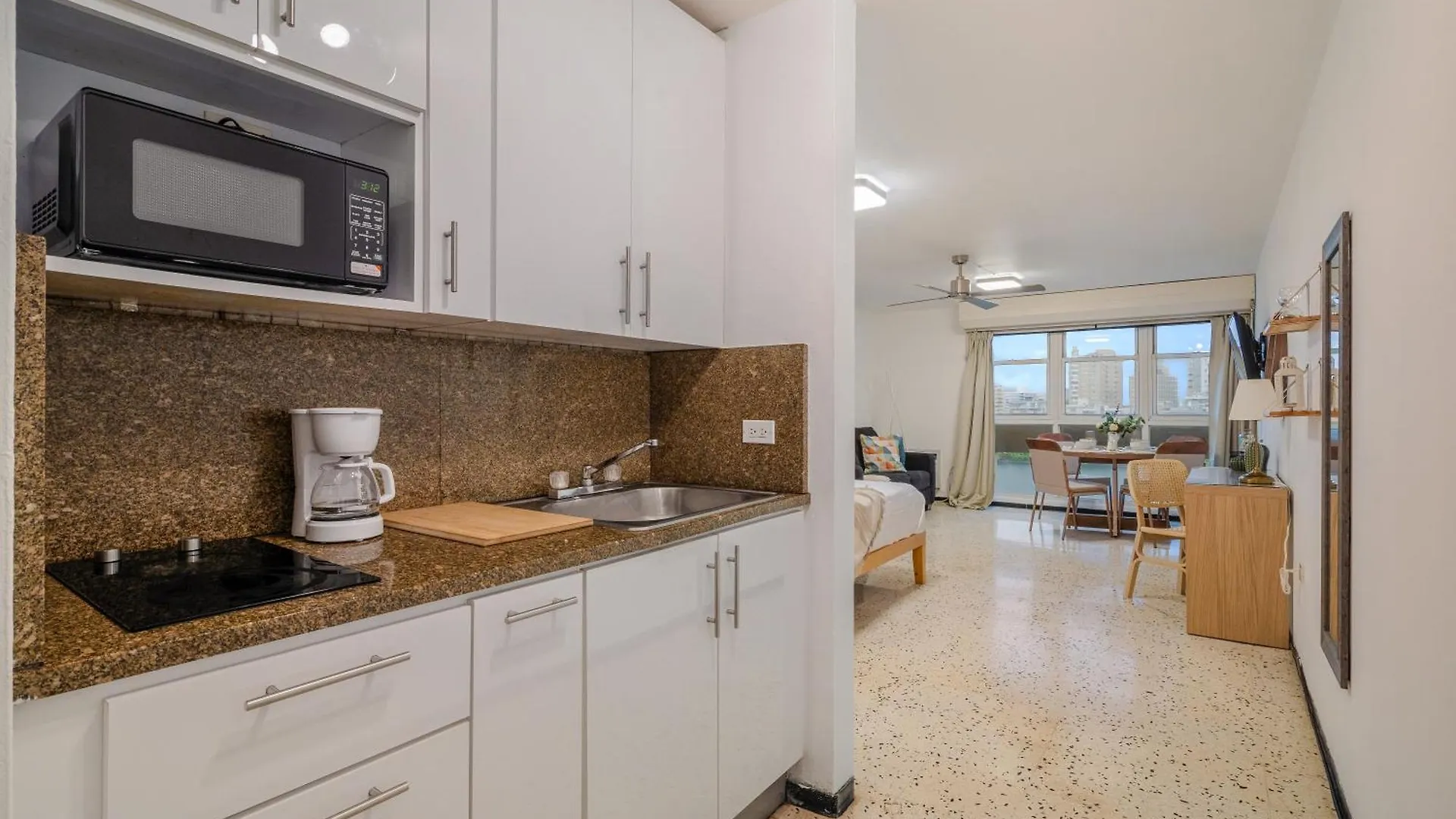 Condado Ocean Front San Juan 아파트
